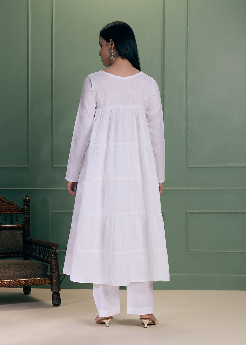 Nayaab Anarkali Set