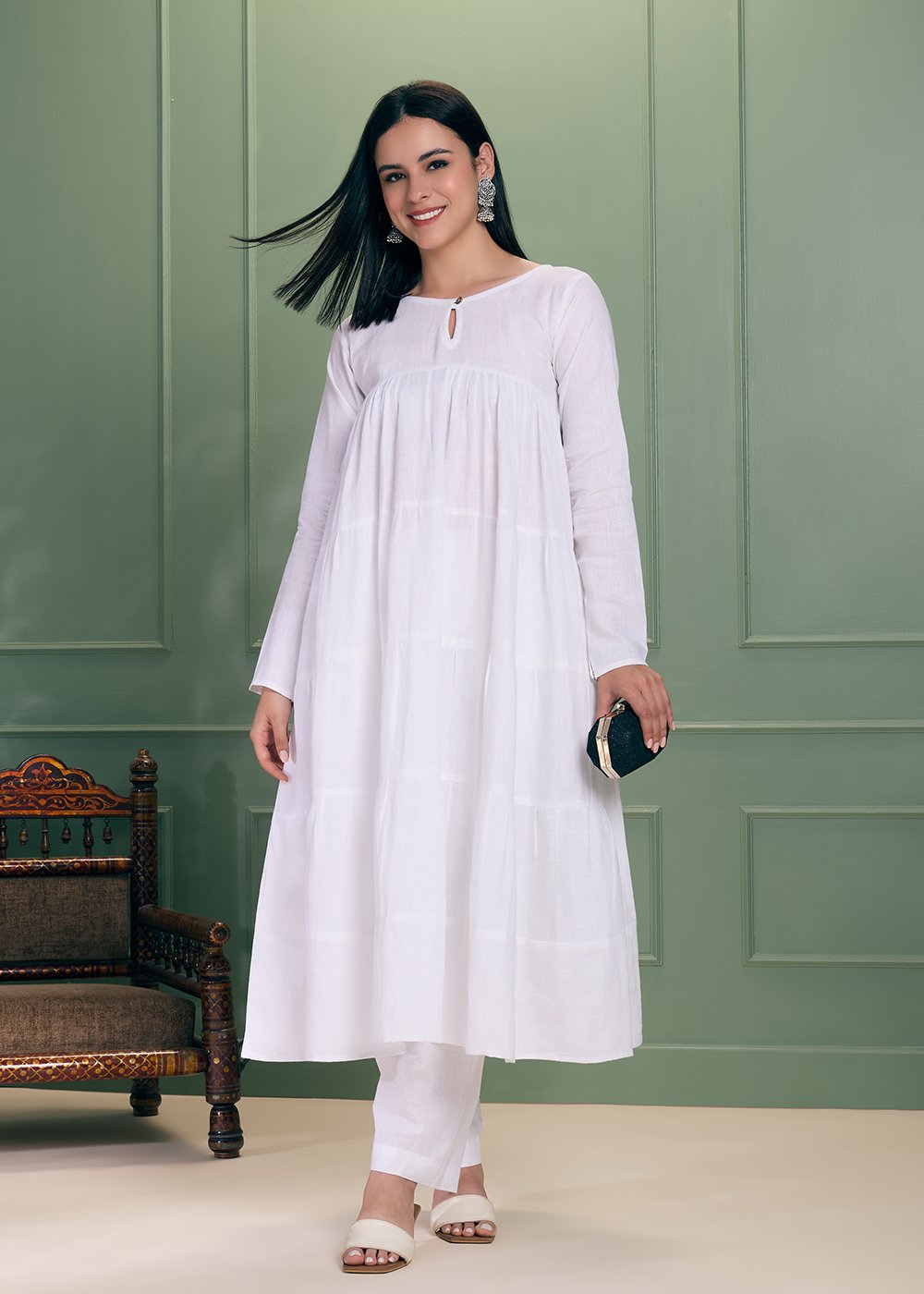 Nayaab Anarkali Set