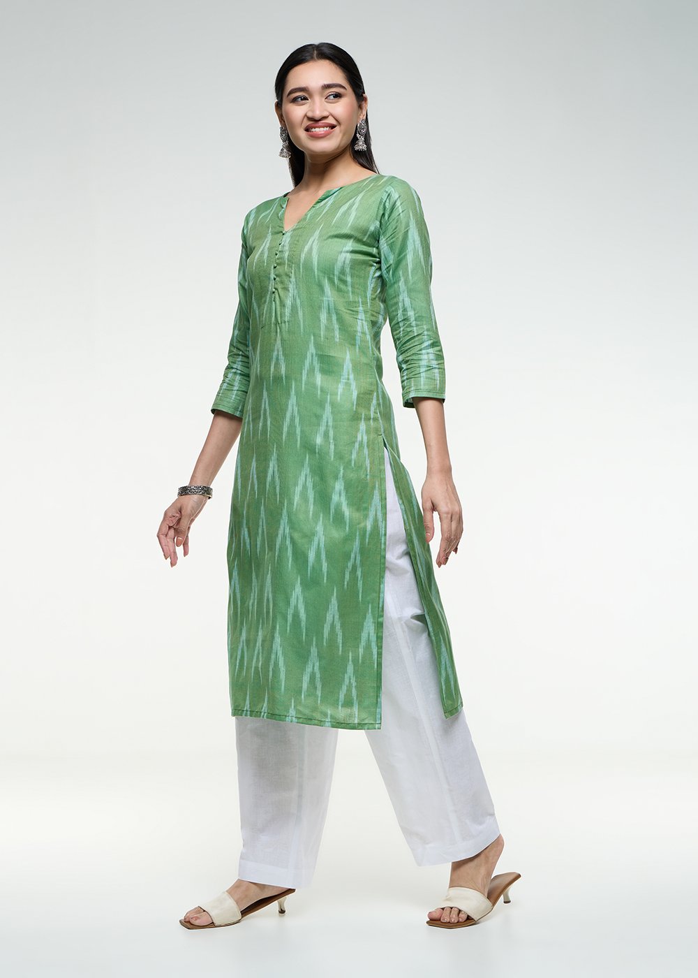 Mridula Kurti