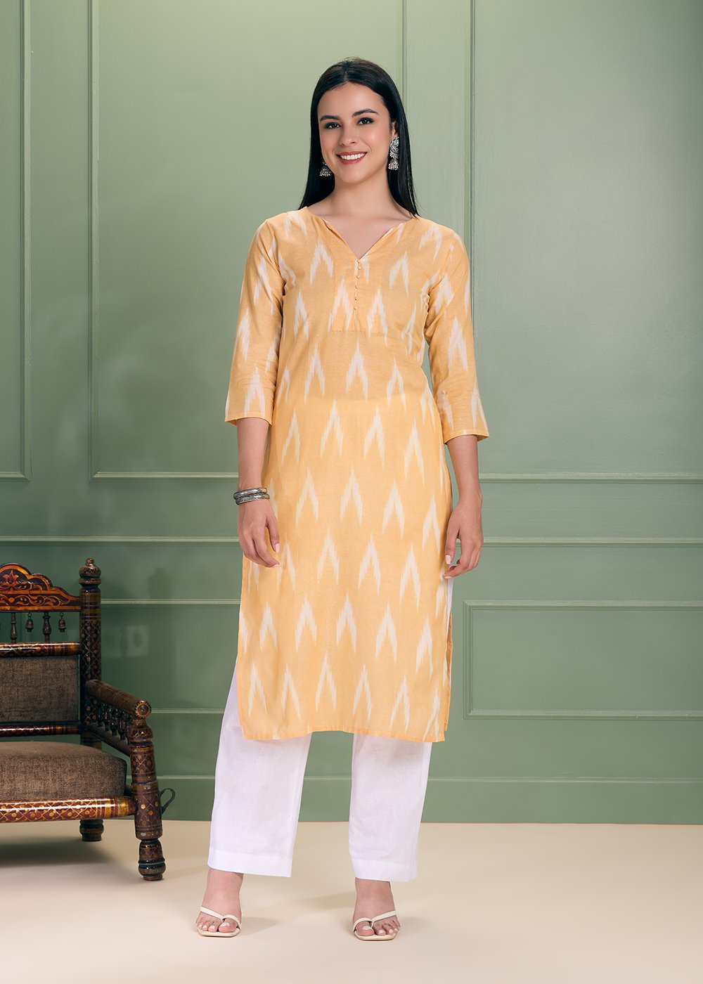 Kanak Kurti
