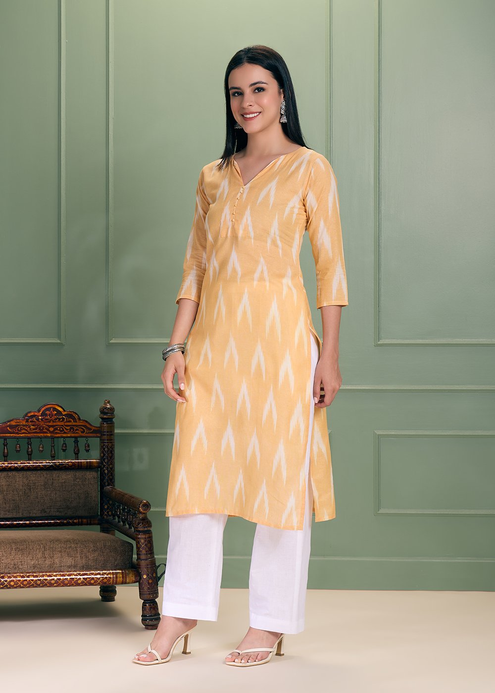 Kanak Kurti
