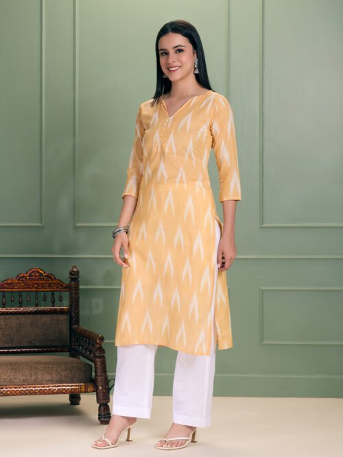 Gauravi Kurti